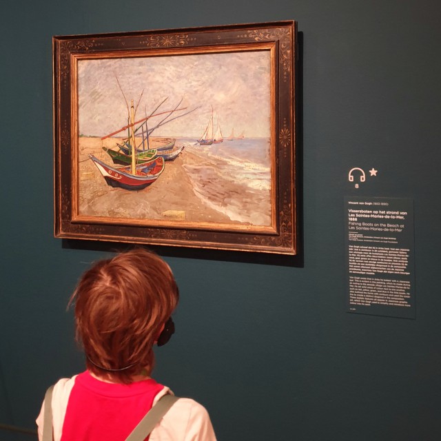 Van Gogh Museum in Amsterdam: leuk met kinderen. Op zoek naar een leuk kindvriendelijk museum in Amsterdam? Ik ging naar het Van Gogh Museum met de kinderen. Kijk je mee?