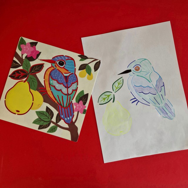 Vogel knutselen en tekenen: leuke ideeën. Met een sjabloon tekenen is net wat creatiever dan een kleurplaat, maar je hoeft het niet helemaal zelf te maken. Ze zijn er van vogels, maar ook van andere dieren, feeën en auto's. Je tekent eerst en kleurt het daarna in. 