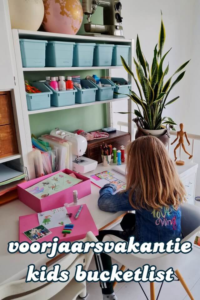 Onze voorjaarsvakantie kids bucketlist: activiteiten voor kinderen. De voorjaarsvakantie komt er aan! Daarom maakten we weer een bucketlist vol leuke voorjaarsvakantie activiteiten voor kinderen. Een lijst vol ideeën om deze krokusvakantie te doen. Met ideeën voor peuters en kleuters, maar ook voor grotere kinderen en tieners. Voor zowel voor mooi weer als voor slecht weer.