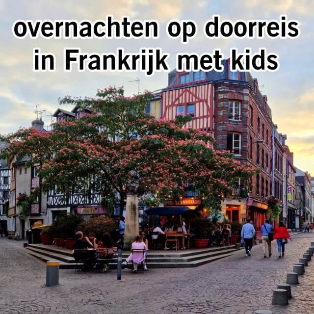 Overnachten op doorreis in Frankrijk: hotels, campings en huisjes. Op doorreis in Frankrijk is het met kinderen ideaal om een of meer nachten te overnachten. Snel in de buurt van de snelweg, of juist een paar dagen op een leuke plek. Daarom deel ik hier fijne hotels, campings en huisjes.