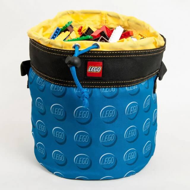 Vakantie cadeautjes voor kinderen – voor onderweg en op vakantie. Willen je kids hun speelgoed mee op vakantie? Dan is een opbergzak handig. Bijvoorbeeld deze van LEGO.