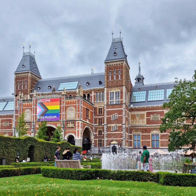 Uitjes in Amsterdam met kinderen en tieners: onze favorieten. Ook het Rijksmuseum in Amsterdam is leuk met kinderen en tieners. 