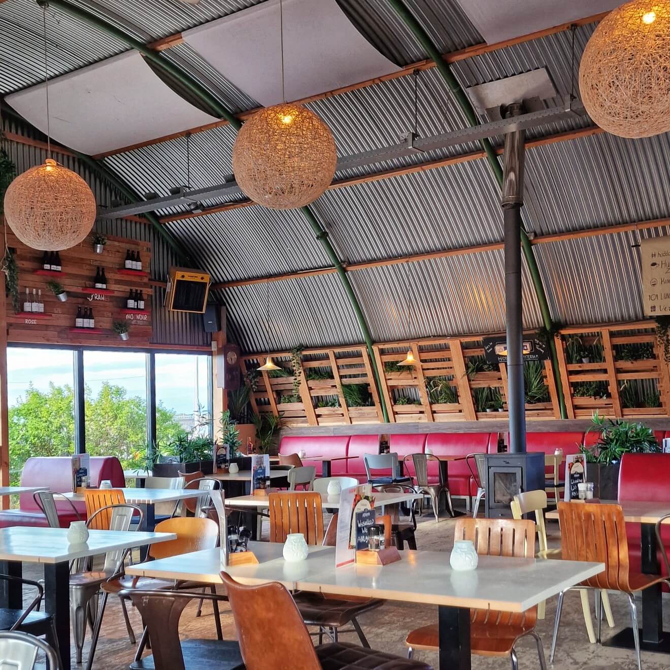 Restaurant Haddock Amsterdam speeltuin, speelhoek, voetbalveld Leuk