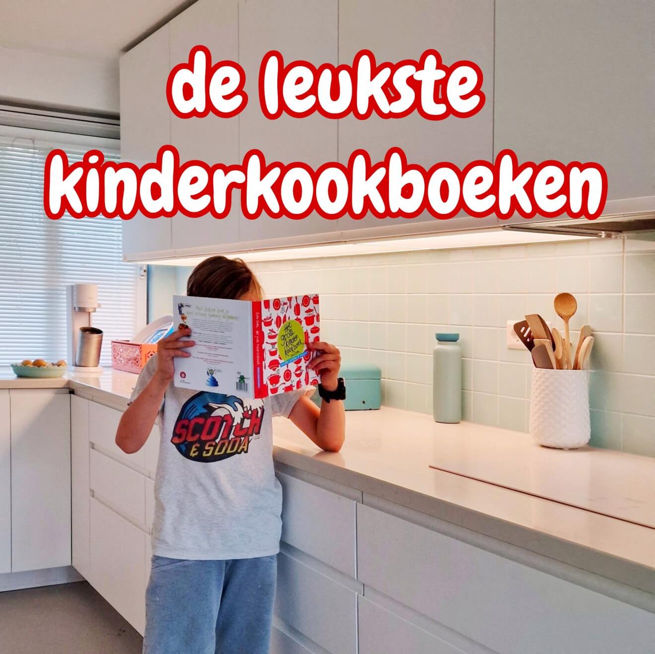 De leukste kinderkookboeken en kookboeken voor kinderen. Ben je op zoek naar leuke kinderkookboeken en fijne kookboeken met recepten voor kinderen? Dit zijn onze favorieten. Onze beide kinderen koken graag. Ons meisje houdt vooral van bakken en doet dat regelmatig. Bij voorkeur met allerlei creatieve uitspattingen. Onze jongen kookt zelfs al eens per week. Met een klein beetje hulp, maar steeds meer alleen.