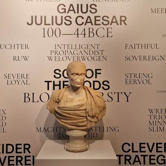 H'ART Museum voorheen Hermitage en de Hoftuin met kinderen. H'ART Museum in Amsterdam, voorheen de Hermitage, heeft soms leuke tentoonstellingen voor kinderen en tieners. Eind 2023 en begin 2024 is er een tentoonstelling over Julius Caesar.