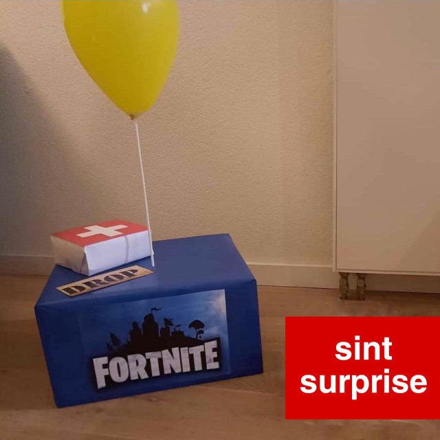 Sinterklaas surprise maken: leuke ideeën om te knutselen. De dochter van Kjersti maakte deze dropbox van Fortnite in groep 8 voor een jongen uit haar klas. 