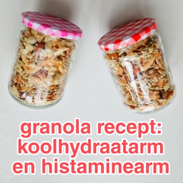 Granola recept koolhydraatarm en histaminearm. De combinatie van koolhydraatarm en histaminearm is vaak lastig te vinden. Dit granola recept is koolhydraatarm en relatief histaminearm.