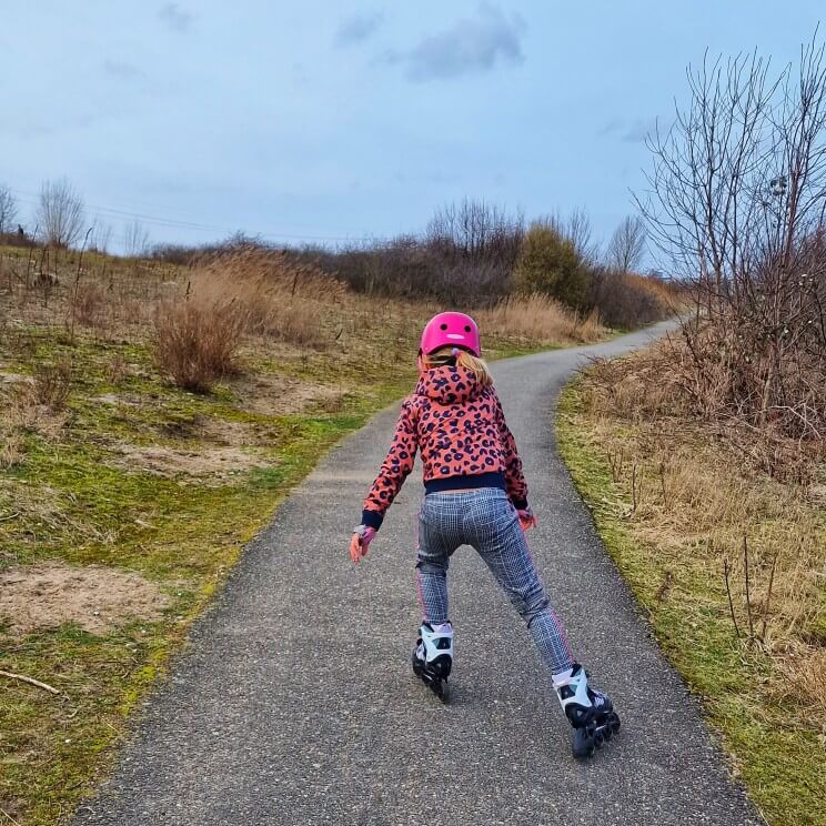 Sinterklaascadeaus pakjesavond: de leukste cadeau ideeën voor de Sint. Zoals skeelers, skates of rolschaatsen en de bijbehorende bescherming.