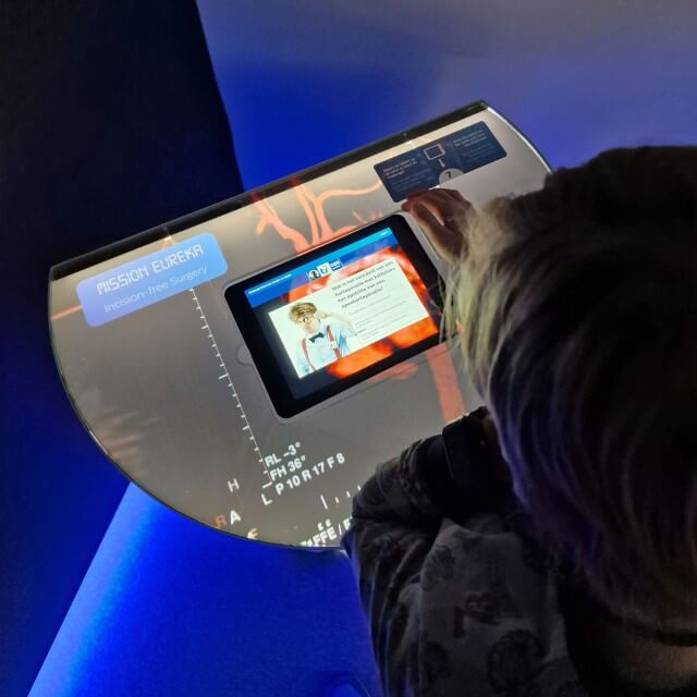 Onze kinderen gingen aan de slag met de Mission Eureka tablet. 