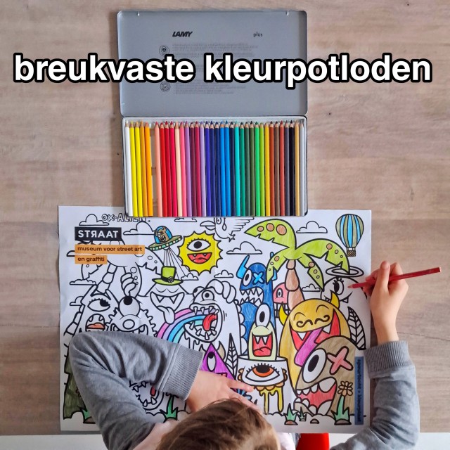 Potloden die breken als ze vallen zijn een grote frustratie. Maar welke potloden breken minder snel? Voor peuters en kleuters kun je de breukvaste dikke potloden Lyra Super Ferby kiezen. Voor grote kinderen zijn er de breukvaste Colorplus potloden van Lamy. Beide merken hebben een driehoekige ergonomische greep, waardoor kinderen het potlood makkelijker goed vast houden. En beide merken breken minder snel dan veel andere potloden. Tot slot hebben ze mooie volle kleuren.  