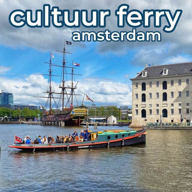 Cultuur Ferry Amsterdam: hop on hop off museum boot. De Cultuur Ferry is een leuke manier om Amsterdam te ontdekken met kinderen. Deze hop on hop off boot vaart van het ene naar het andere museum. Ondertussen ontdek je Amsterdam vanaf het water. 