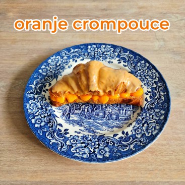 Oranje crompouce recept voor Koningsdag of voetbal. Op zoek naar een makkelijk en leuk recept voor Koningsdag of voetbal? Maak dan dit Oranje crompouce recept, oftewel croissant tompouce.