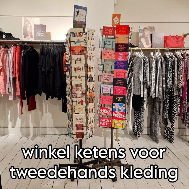 Onze favoriete winkel ketens voor tweedehands kleding. Geen 20 meer en op zoek naar leuke tweedehands kleding? Dit zijn onze favoriete winkel ketens voor tweedehands kleding. Ook leuk voor 30+, 40+, 50+ en 65+. En vaak hebben deze winkels ook leuke tweedehands kinderkleding. Op de foto zie je Appel en Ei in Deventer.