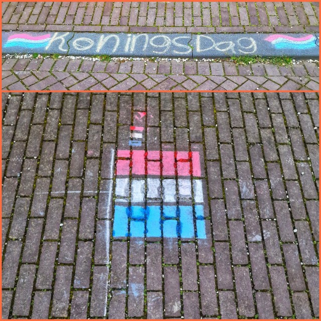 Nederlandse vlag met stoepkrijt tekenen. 
