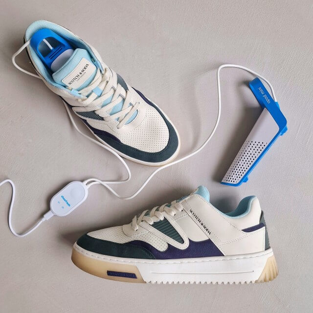 Ga je op vakantie of een weekendje weg? Dan is er ook een Shoefresh Opod Mini, die is lekker klein en kun je meenemen op reis. Het apparaatje werkt hetzelfde als zijn grote broer. Daarnaast is de Shoefresh Opod Mini ook handig om laarzen, sokken, skischoenen en skates te reinigen. Vanwege de vorm past het er makkelijk in.