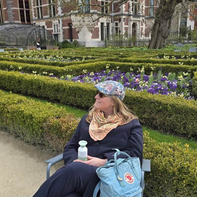 Onze meivakantie kids bucketlist: leuke activiteiten voor kinderen. We maakten alvast een rondje door Amsterdam Zuid. Het Rijksmuseum is natuurlijk altijd leuk, maar de tuin is ook een tof uitje en nog gratis ook. Op mijn Instagram deelde ik meer tips in Amsterdam Zuid.
