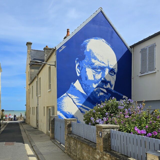 D-Day invasiestranden bezoeken met tieners. Als je naar de noordkust van Normandië gaat, kunnen de verschillende invasiestranden je niet ontgaan. De D-Day geschiedenis leeft hier in Normandië enorm. Deze D-Day invasiestranden zijn absoluut de moeite waard om te bezoeken met tieners.