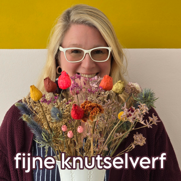 Fijne knutselverf voor oudere kinderen, tieners en volwassenen. Voor jezelf en als je kinderen en tieners ouder worden, dan wil je een kwalitatief goede fijne knutselverf. Dit zijn onze favorieten.