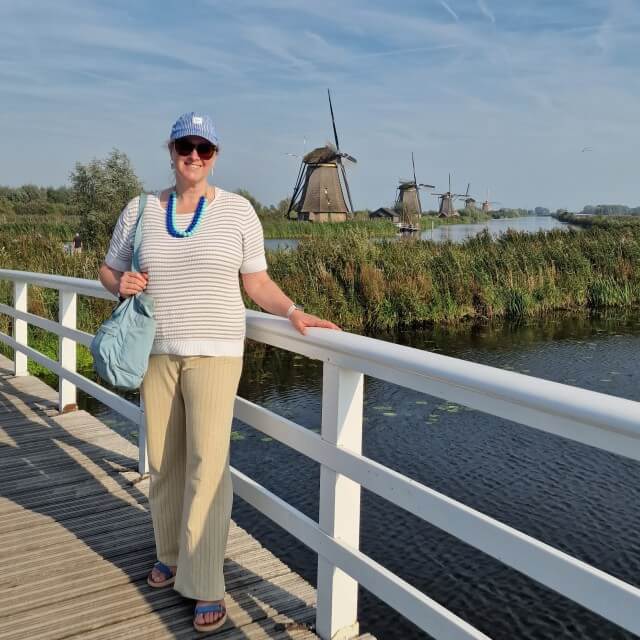 Een dagje Kinderdijk: onze tips. Zijn jullie al in Kinderdijk geweest? Wij vinden het alle vier een aanrader. Bij dit werelderfgoed denk je natuurlijk aan de molens, maar er is meer. Bekijk onze tips voor een dagje Kinderdijk met kinderen en tieners.