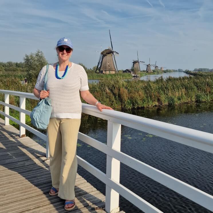 Een dagje Kinderdijk: onze tips. Zijn jullie al in Kinderdijk geweest? Wij vinden het alle vier een aanrader. Bij dit werelderfgoed denk je natuurlijk aan de molens, maar er is meer. Bekijk onze tips voor een dagje Kinderdijk met kinderen en tieners.